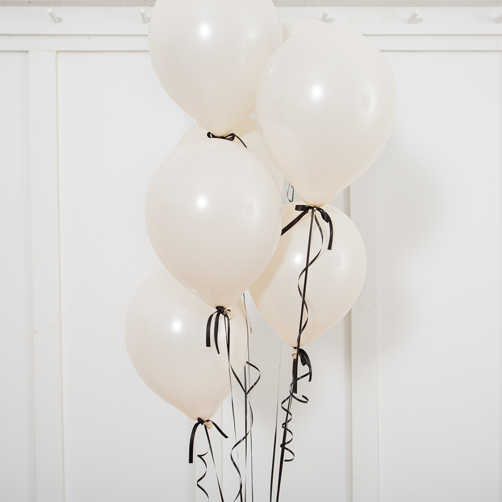 Фонтан шаров "Кремовое счастье"