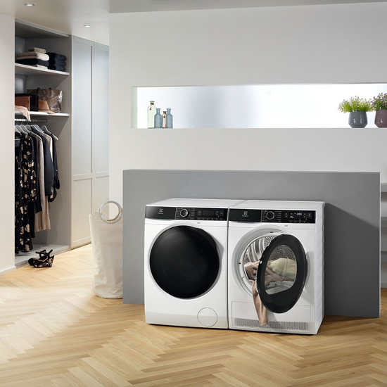 Сушильная машина ELECTROLUX EW8H258B