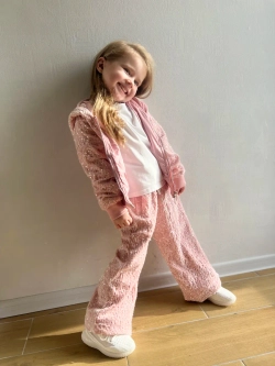 Костюм спортивный велюровый с пайетками