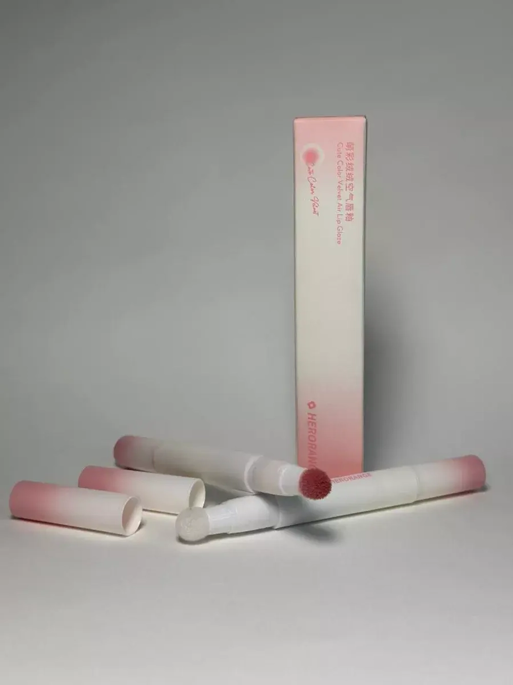 Жидкая помада с мягким аппликатором