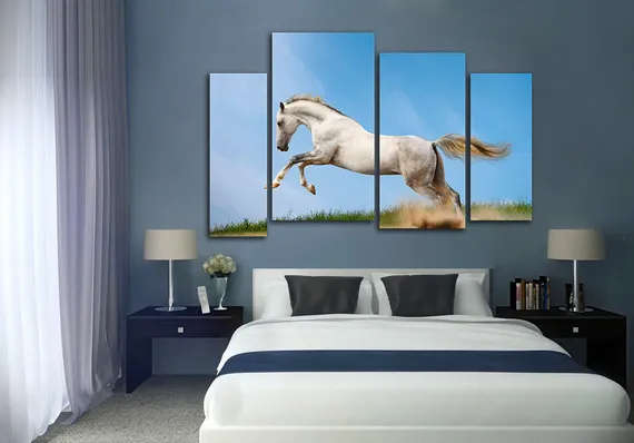 Модульная картина "Лошадь в прыжке"
