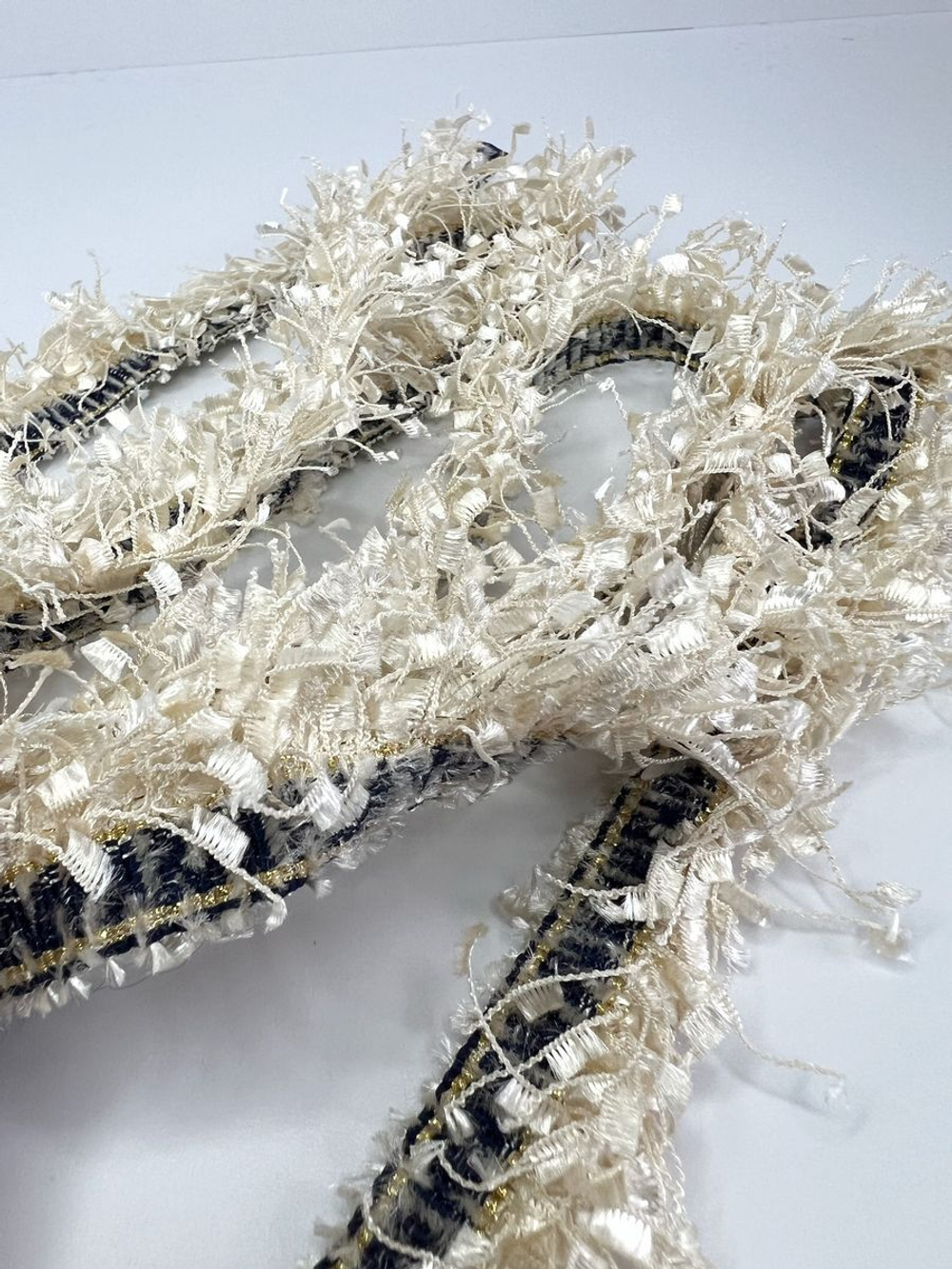 Тесьма с бахромой твидовая букле травка 35мм (1,5м в уп)