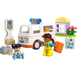 LEGO DUPLO Town / Машина скорой помощи с водителем/ 10447