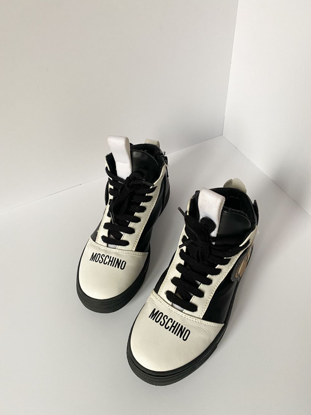 Ботинки Moschino, 32