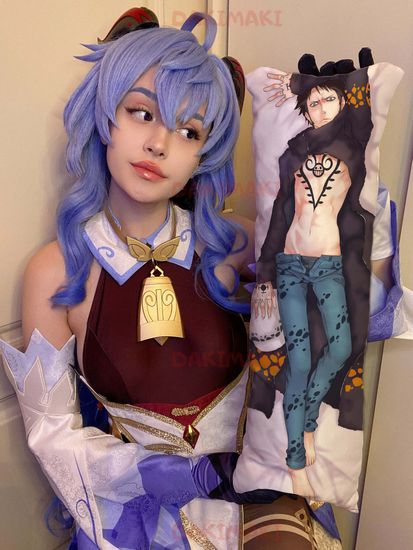 Мини дакимакура Трафальгар Ло из Ван-Пис арт. M0453, 60х20 см