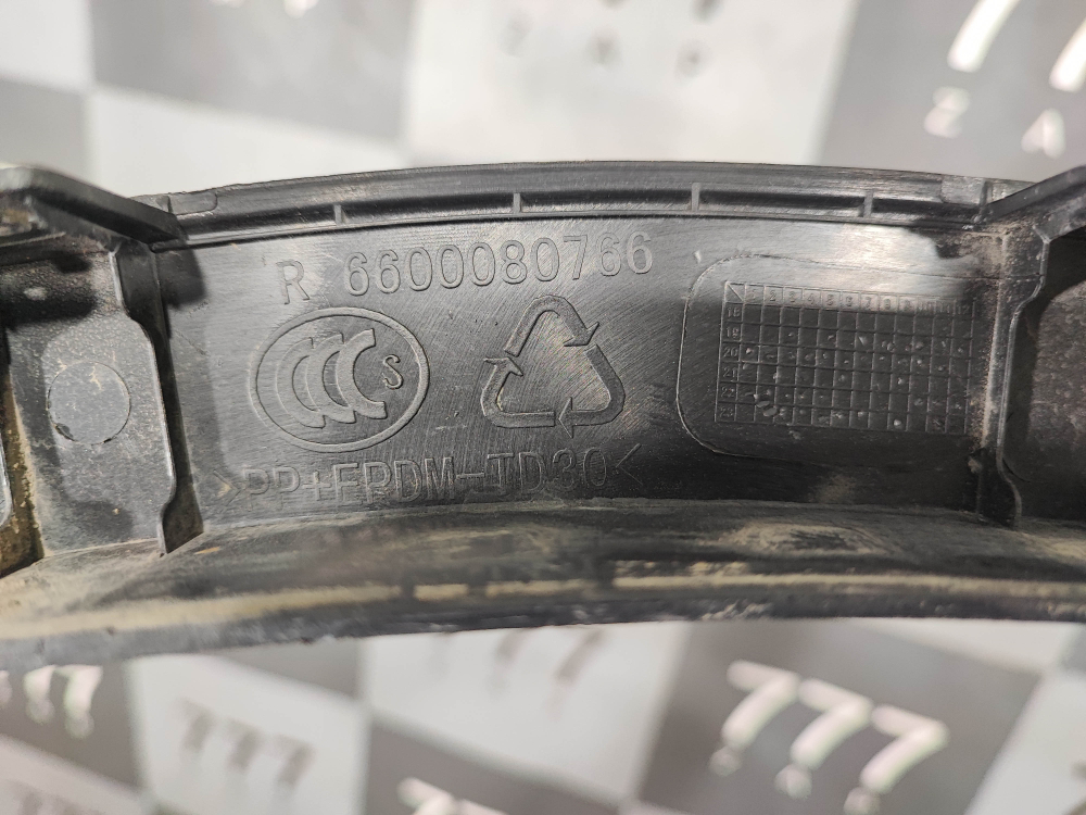 Накладка крыла переднего правого Geely Atlas Pro 21-нв Б/У Оригинал 5049014200