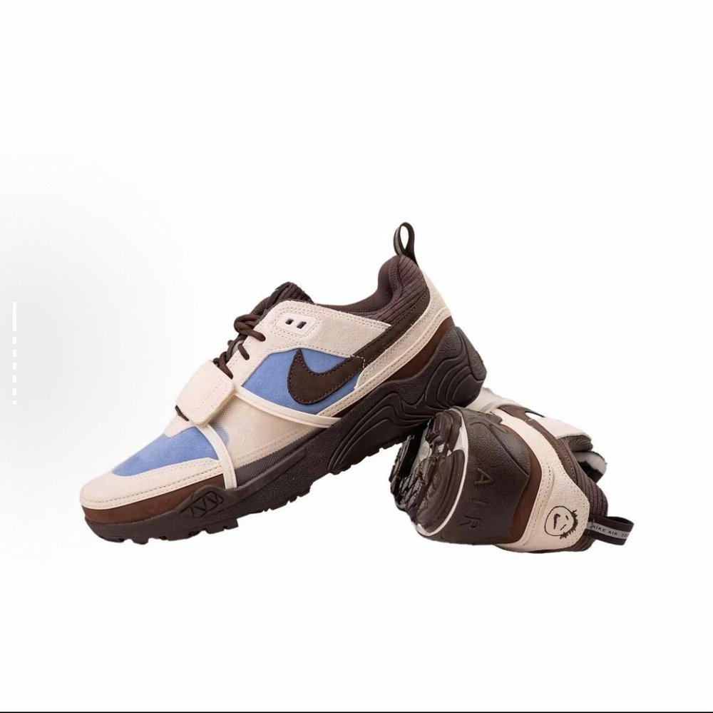 Travis Scott x Nike Zoom Field Jaxx "Leche Blue"