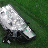 Битая Фара левая Toyota Land Cruiser 200 (2015-2021) LED