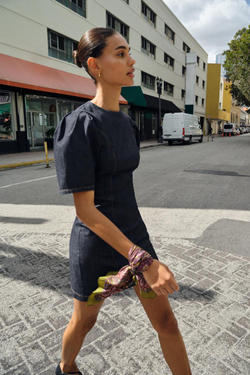 ZARA ДЖИНСОВОЕ МИНИ-ПЛАТЬЕ Z1975 С ПЫШНЫМИ РУКАВАМИ, СИНИЙ