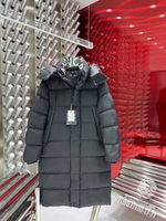 Пуховик Moncler