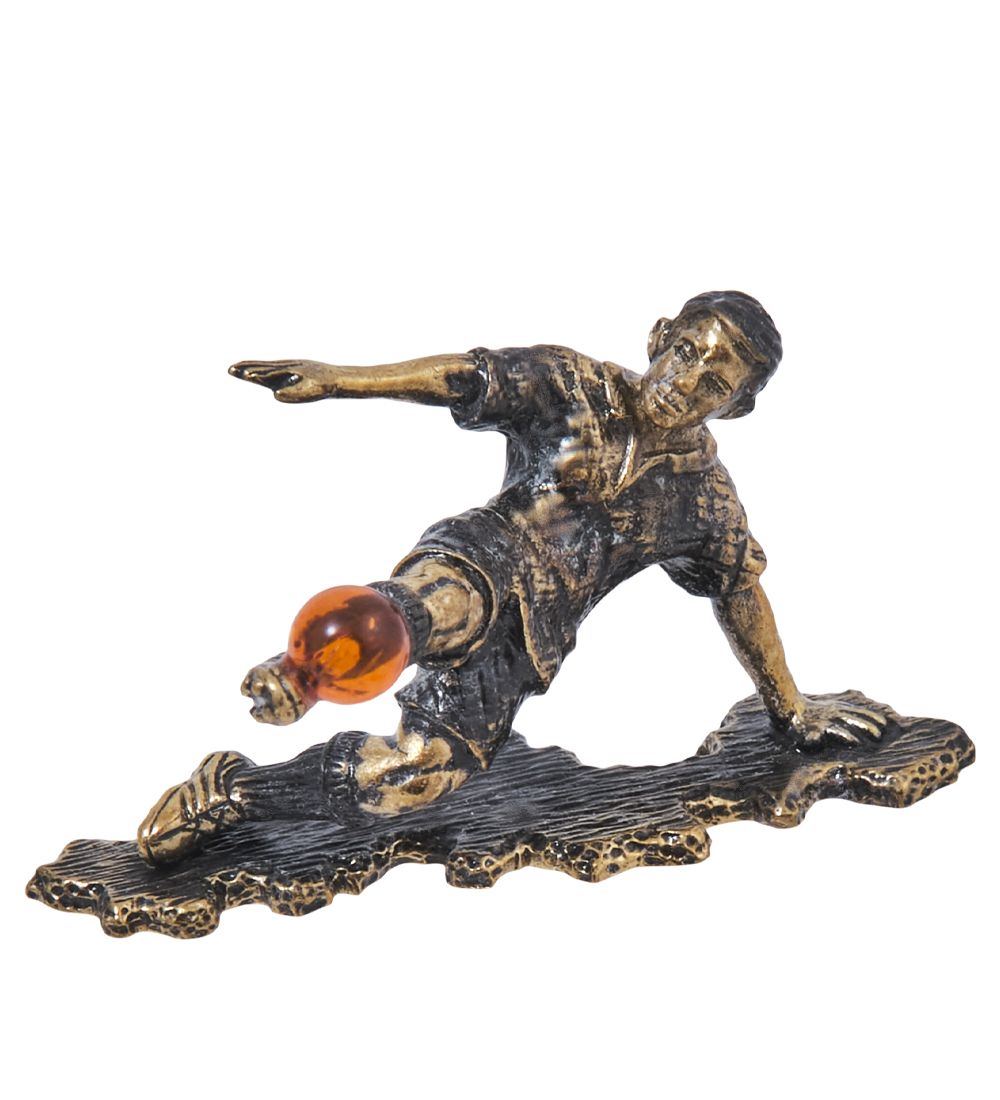 Народные промыслы AM-3203 Фигурка «Футболист» (латунь, янтарь)