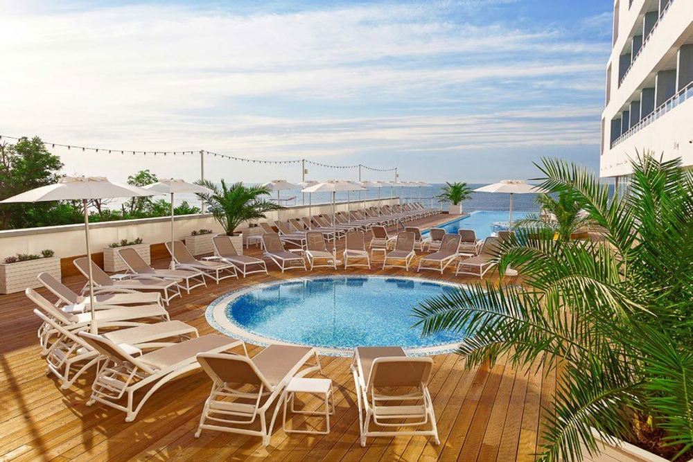 Шезлонг-лежак пластиковый Nardi Atlantico, белый, тортора