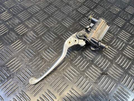 Цилиндр переднего тормоза Yamaha FZ1 Fazer RN17