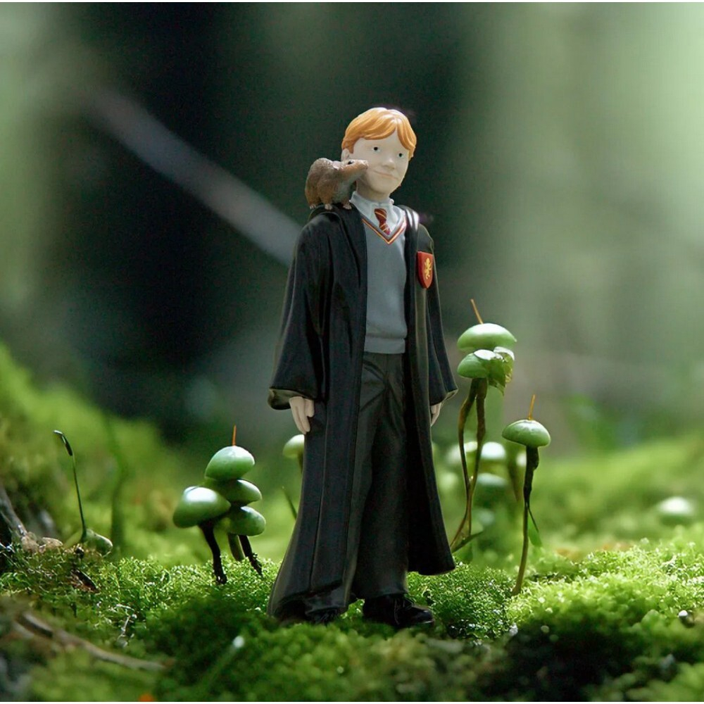 Schleich Harry Potter - Рон Уизли и Скабберс 42634 / артикул   42634  / GTIN 4059433713274