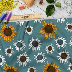 Ткань флис засыхающие подсолнухи на зелёном фоне