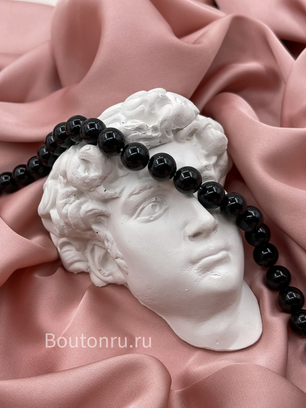 Жемчуг черный на нити