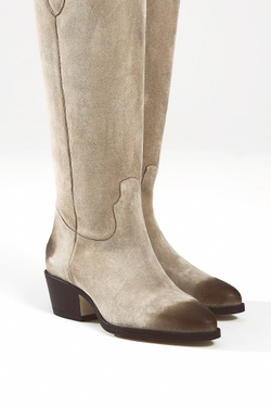 Казаки макси из натуральной замши ELEONOR