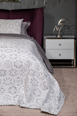 Покрывало 180x230 Garda Decor Ажур серое