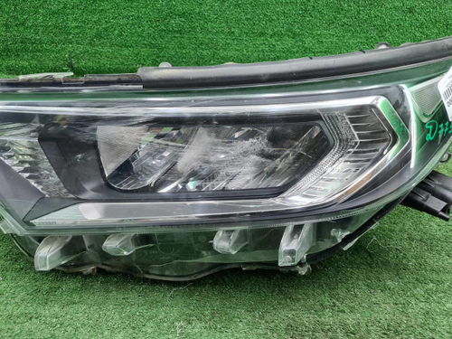 Фара левая Toyota RAV4 5 XA50 (18-нв) LED