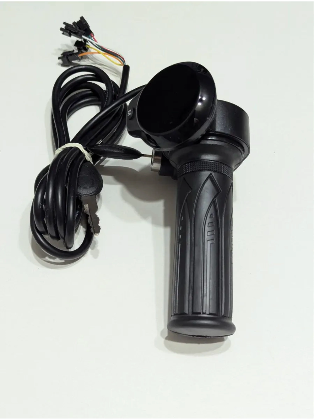 tt Ручка газа для электровелосипеда с замком и экраном черная (черный)