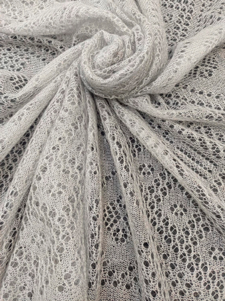 Оренбургский пуховый платок с шелком АШ150-03 серый