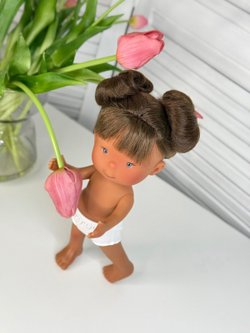 Кукла Nines виниловая 30см PIPPA LATINA без одежды (2899WL3)