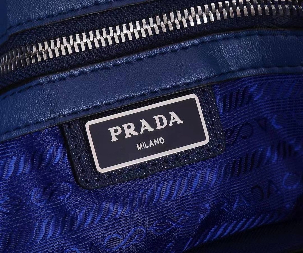 Портфель Prada