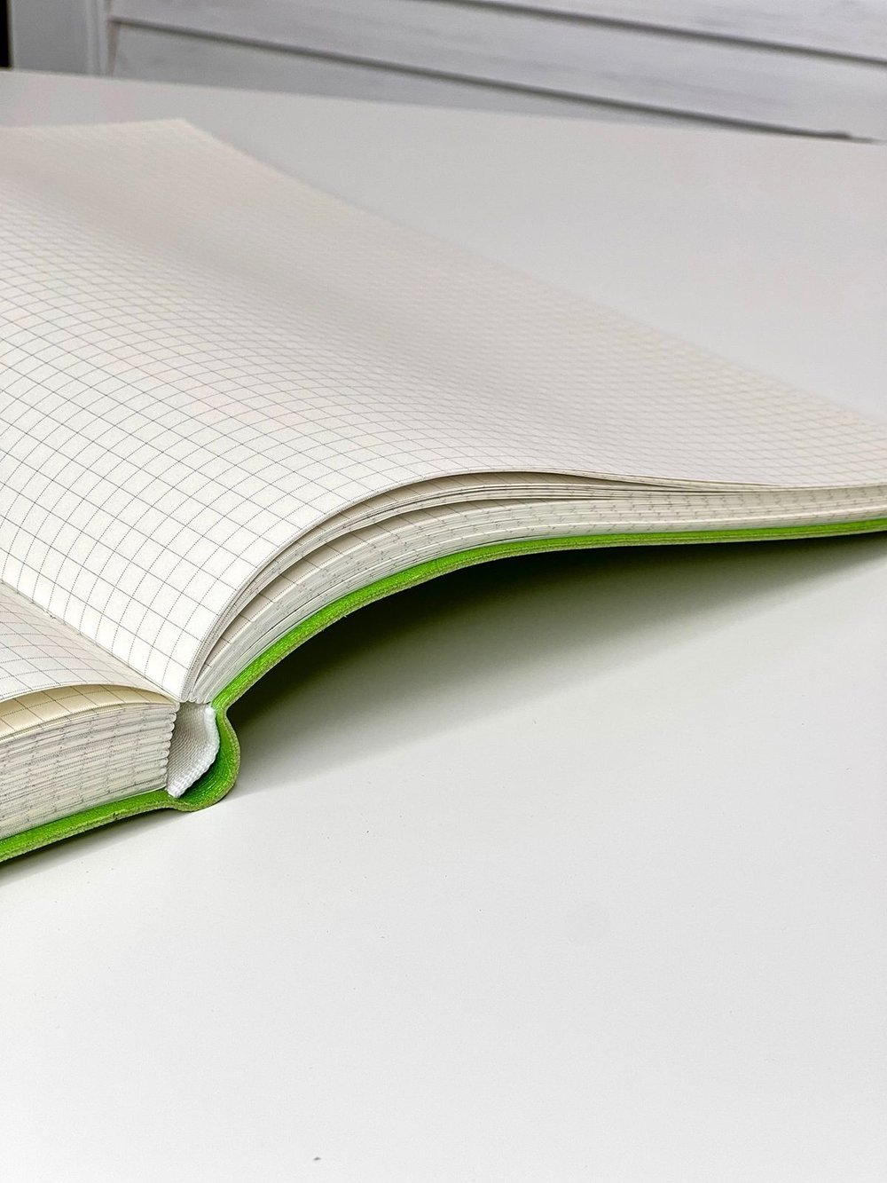 Блокнот А4 200л. (400страниц) в клетку без рамки Светло зеленый (К44-912КБР)