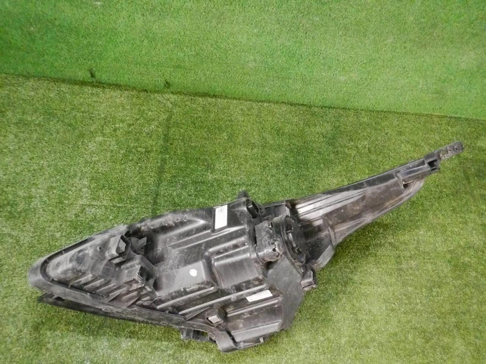 Битая Фара правая Kia Rio 4 (2020-н.в.) галоген