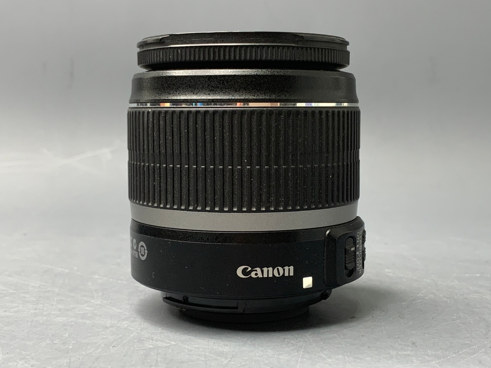 Canon EOS 600D kit 18-55mm 34000 кадров