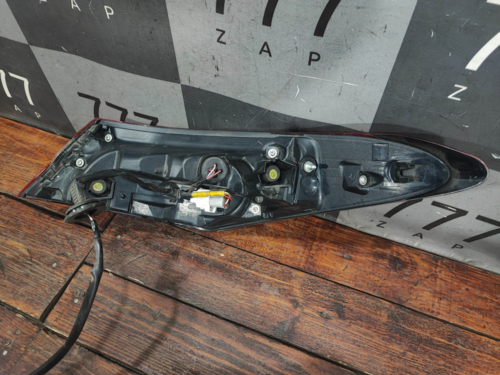 Фонарь задний левый LED Toyota Camry (XV70) 17-нв Б/У Оригинал 8156033690