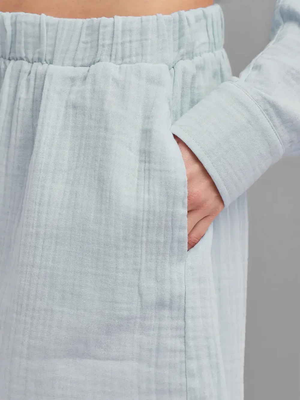 Костюм - пижама с шортами из муслина домашний оверсайз