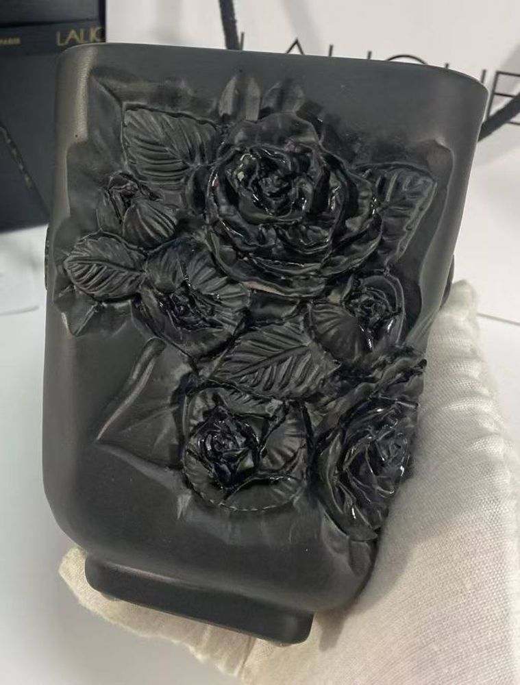 Ваза Lalique