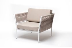 "Касабланка" кресло плетеное из роупа, каркас алюминий светло-серый (RAL7035) шагрень, роуп бежевый 20мм, ткань светло-серая