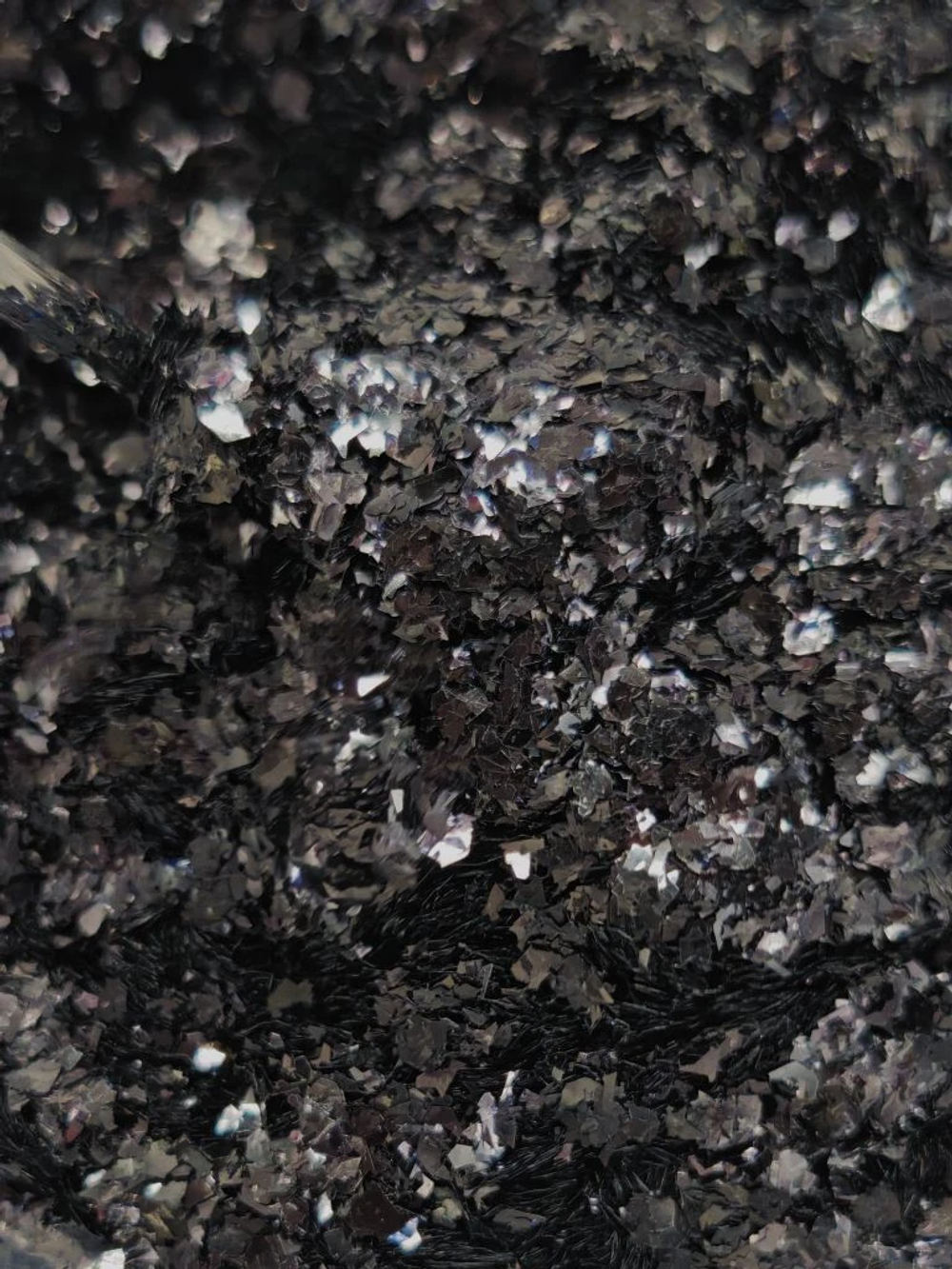 Хлопья - слюда 88302 Чёрный прозрачный глянец - для литья изделий и творчества