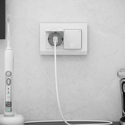 Розетка двойная влагозащищенная с заземлением и со шторками с крышкой Werkel белый W1172201