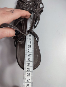 Босоножки Ariane лаконичные 39 размер