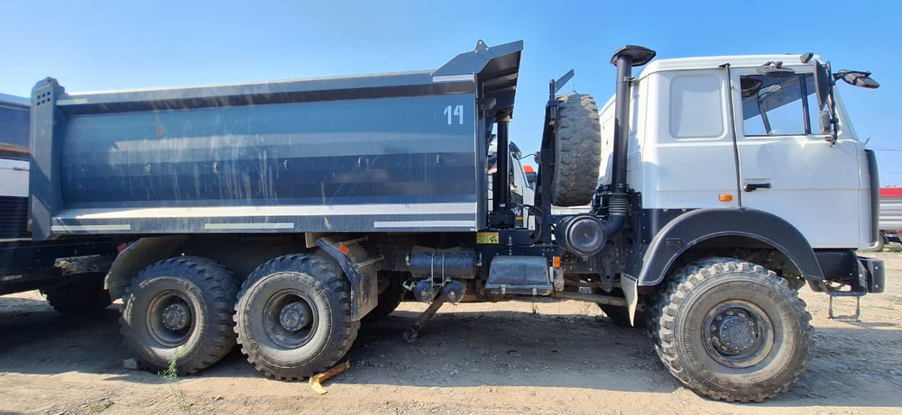 МАЗ 6317 6x6 Самосвал 780130 	(Дизельный, 14,9 л, 418 л.с., МТ)