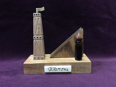 Визитница "Нефтяная вышка с каплей нефти"