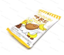 Миндаль в глазури со вкусом бананового молока Banana Milk Almond, Sunnuts, Корея, 30 гр.