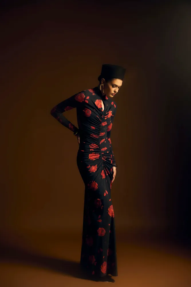 Мадия макси (Madiya maxi), платье макси из черного бифлекса с цветочным принтом