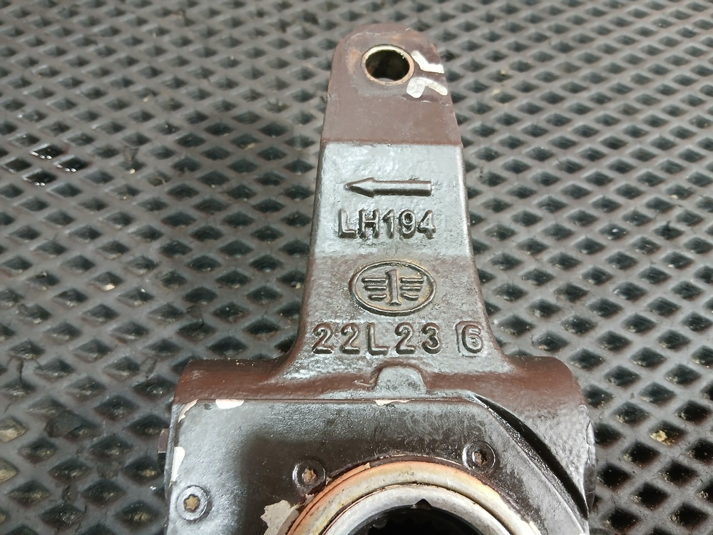 Трещетка тормозная передняя левая 2023г.