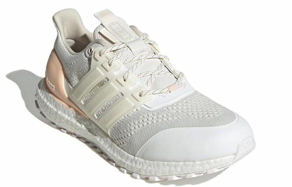 Кроссовки Adidas Ultraboost Guard (Женская размерная сетка)