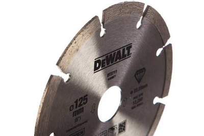 Диск алмазный сегментированный для УШМ универсальный DEWALT DT 3711, (125х22,2 мм), серый
