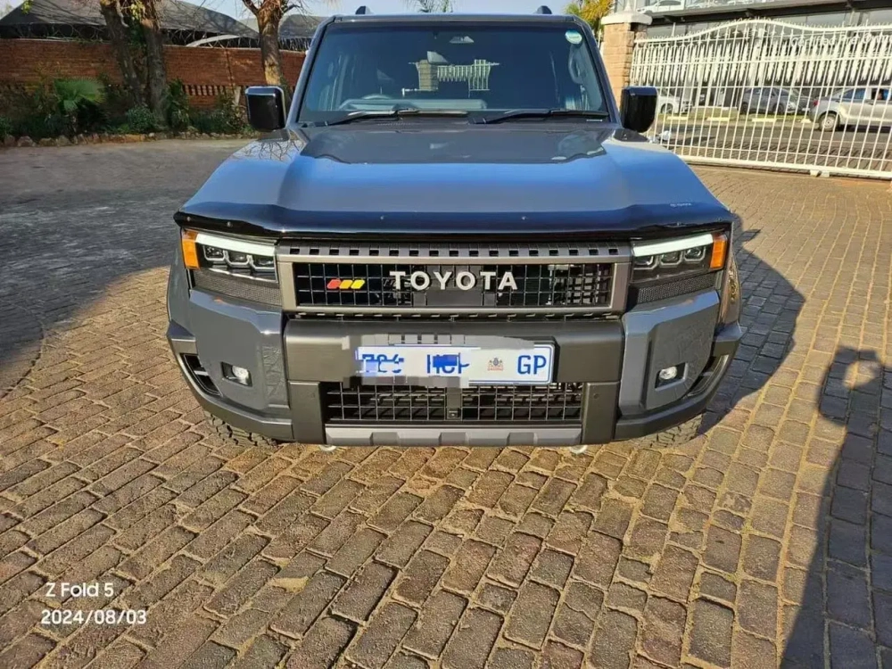 Дефлектор капота (мухобойка) для Toyota Land Cruiser Prado 250 LC250 Тойота Крузер Крузак капот