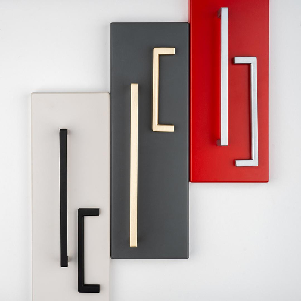 Ручка-скоба  128 мм, черная S-4116-128 BL