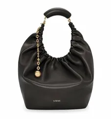 Сумка Loewe Squeeze среднего размера из кожи ягненка наппа черный