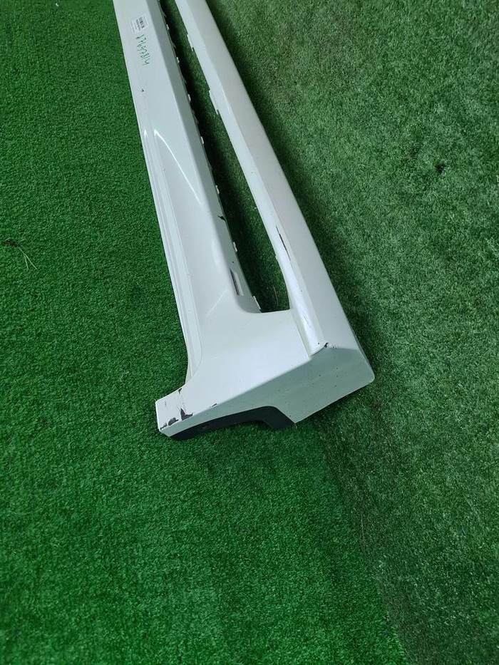 Накладка порога правая Lexus LX 3 (2015-2023)