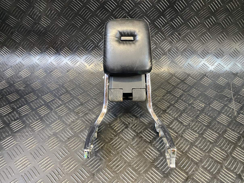 Спинка пассажирская Suzuki Intruder VS750 VR51A