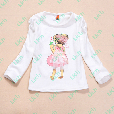 Лонгслив детский с аппликацией девочки с гипюром